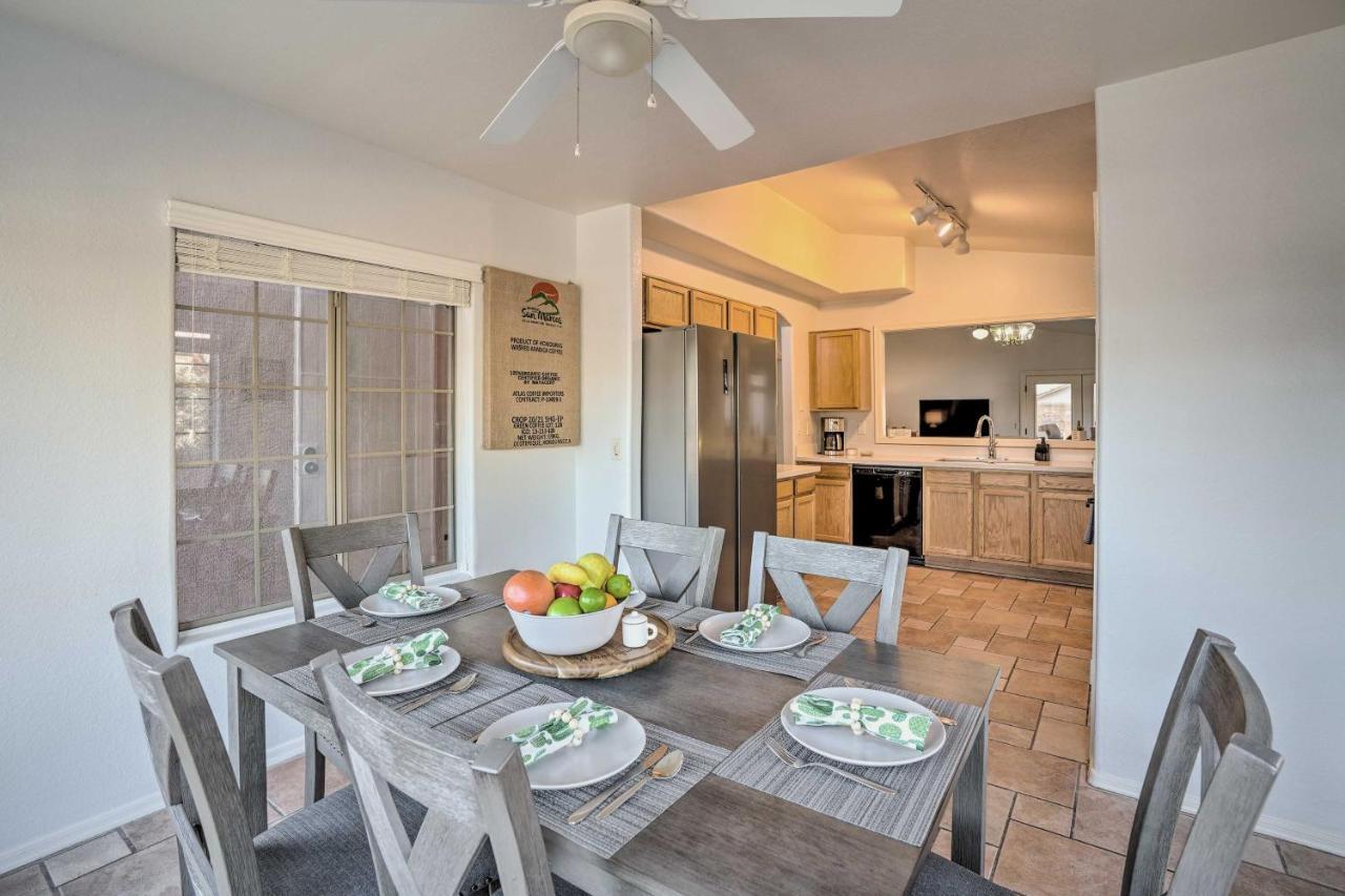 Sunny Surprise Getaway With Private Yard And Pool Villa Luaran gambar